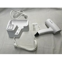 Фен настенный CeramaLux D90288 Белый