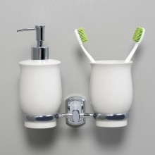 Дозатор для жидкого мыла WasserKRAFT K-24189 со стаканом для зубных щеток Хром Белый