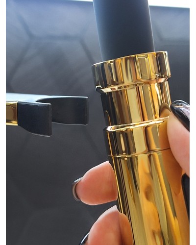 Смеситель для кухни с гибким изливом AltroBagno Flusso 050205 Or