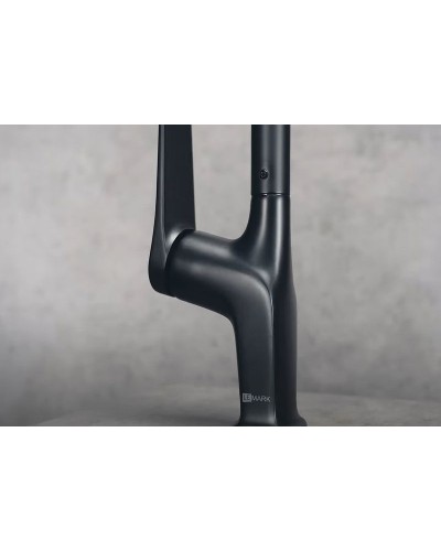 Смеситель для кухни Lemark Bronx LM3705BL Черный