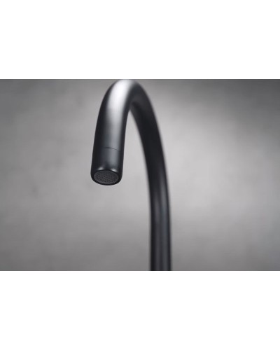 Смеситель для кухни Lemark Bronx LM3705BL Черный