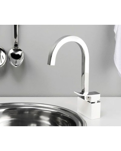 Смеситель для кухни WasserKRAFT Aller 1067W Белый Хром