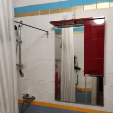 Петра  - 65 Зеркало-шкаф прав.(свет) красная эмаль