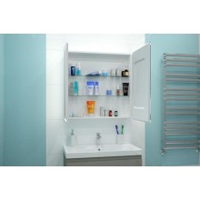 АЛЬФРЕДО Зеркало-шкаф 800х800 с розеткой