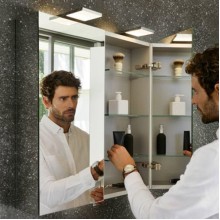 Зеркальный шкаф Keuco Royal 15 100 с подсветкой Хром