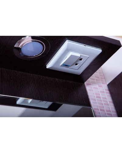 Зеркало Бриклаер Чили 55 4627125415043 с подсветкой Венге