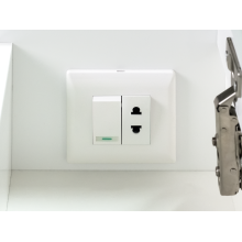 Урал - 50 Зеркало-шкаф со светом правый