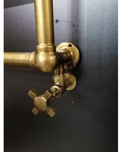 Водяной полотенцесушитель Boheme 718 Бронза