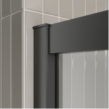 Душевая дверь в нишу BelBagno LUCE-BF-1-120-C-NERO