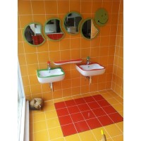 Раковина 45х41 см Laufen Florakids 8.1503.1.072.104.1