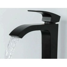 Смеситель для раковины Gappo G07-6 G1007-86 Черный матовый