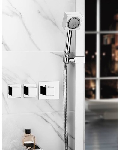 Смеситель для душа Bossini Outlets Z032203.030 с термостатом Хром