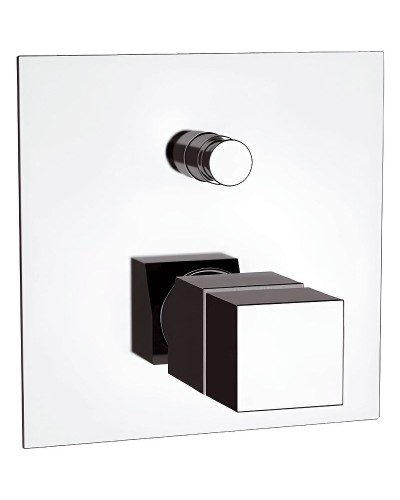 Смеситель для душа Remer Qubica Thermo QT09 с термостатом Хром