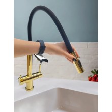 Смеситель для кухни AltroBagno Flusso AltroBagnoFlusso050205Or с подключением к фильтру, с гибким изливом, золотой