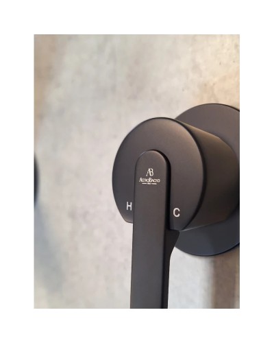 Смеситель для раковины AltroBagno Unione AltroBagnoUnione010508NeOp черный матовый