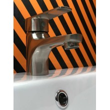 Смеситель для раковины Orange Loop M26-021Ni Никель