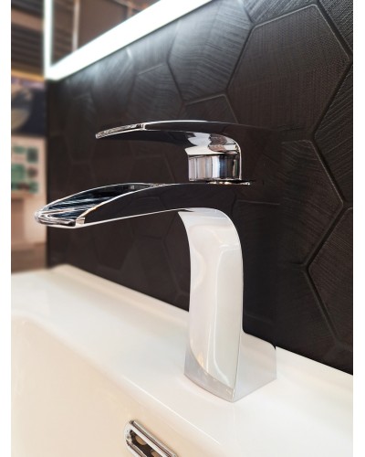 Смеситель для раковины AltroBagno Cascata 0110 Cr