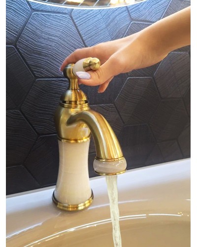 Смеситель для раковины AltroBagno Opera 0119 BrGi