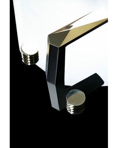 Смеситель для раковины Boheme Venturo 150-BG-DIAMOND Черный матовый Золото