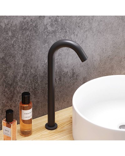 Смеситель для раковины Damixa Scandinavian Pure 360280300 Черный матовый