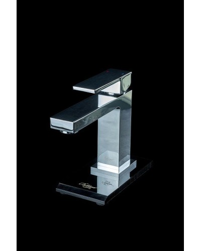 Смеситель для раковины Boheme Qubic 471-CR Хром