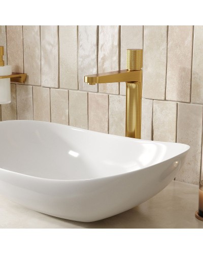 Смеситель для раковины WasserKRAFT Schunter 8203H Золото матовое