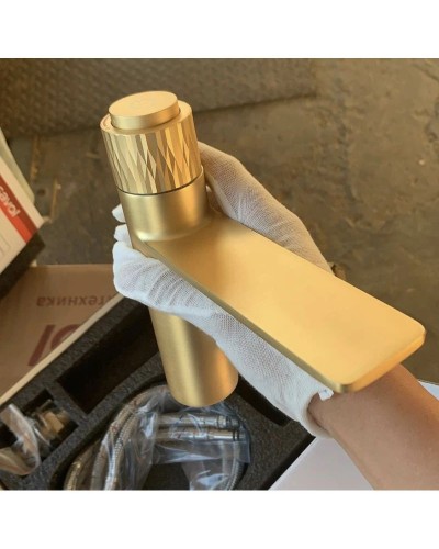 Смеситель для раковины Savol 800 S-601810LB