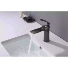 Смеситель для раковины Grocenberg GB2001BL