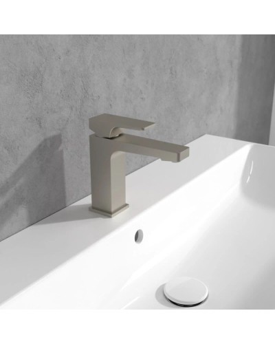 Смеситель для раковины с донным клапаном Villeroy & Boch Architectura Square TVW12500100064