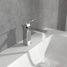 Смеситель для раковины с донным клапаном Villeroy & Boch Subway 3.0 TVW11200200061