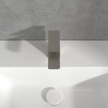 Смеситель для раковины с донным клапаном Villeroy & Boch Subway 3.0 TVW11200100064