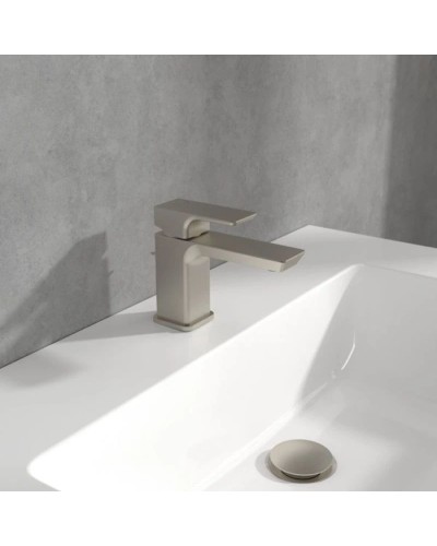 Смеситель для раковины с донным клапаном Villeroy & Boch Subway 3.0 TVW11200100064