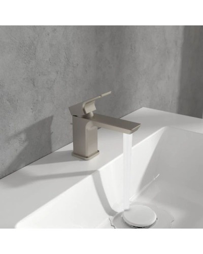 Смеситель для раковины с донным клапаном Villeroy & Boch Subway 3.0 TVW11200100064