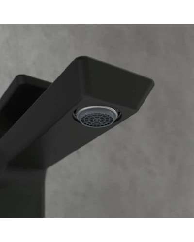 Смеситель для раковины с донным клапаном Villeroy & Boch Subway 3.0 TVW112002000K5