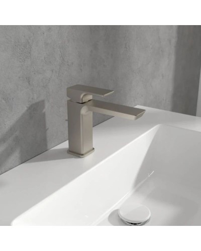 Смеситель для раковины с донным клапаном Villeroy & Boch Subway 3.0 TVW11200200064