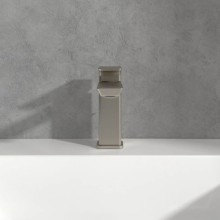 Смеситель для раковины с донным клапаном Villeroy & Boch Subway 3.0 TVW11200200064