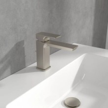 Смеситель для раковины с донным клапаном Villeroy & Boch Subway 3.0 TVW11200200064