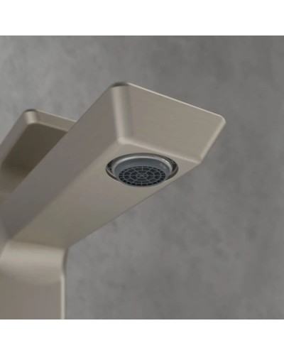 Смеситель для раковины с донным клапаном Villeroy & Boch Subway 3.0 TVW11200200064