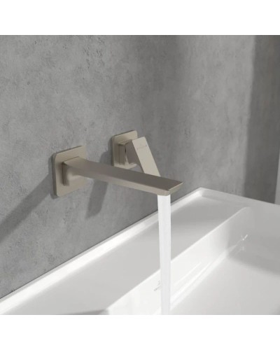 Смеситель для раковины без донного клапана Villeroy & Boch Subway 3.0 TVW11200700064