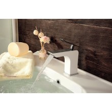 Смеситель для раковины Lemark Contest LM5806CW Хром Белый