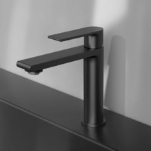 Смеситель для раковины без донного клапана Vincea Vogue VBF-1V1MB