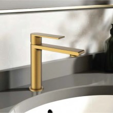 Смеситель для раковины без донного клапана Vincea Vogue VBF-1V1BG