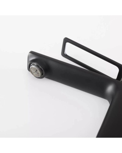 Смеситель для раковины без донного клапана GID Niagara L057-BM-K