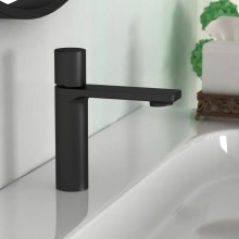 Смеситель для раковины без донного клапана Vincea Vogue VBF-4V3MB