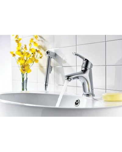 Смеситель для раковины Lemark Plus Strike LM1116C с гигиеническим душем Хром