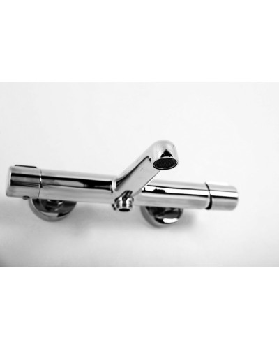 Смеситель для ванны и душа в комплекте с ручным душем, шлангом и держателем BelBagno UNO-VASM/DFS-CRM