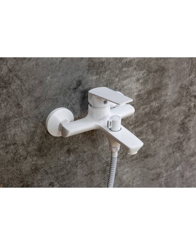 Смеситель для ванны Orange Aristo M19-300W Белый