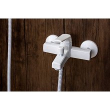 Смеситель для ванны Orange OneLife P02-100w Белый