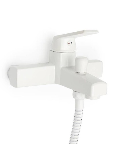 Смеситель для ванны Orange OneLife P02-300w Белый матовый