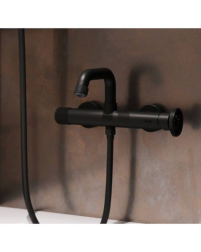 Смеситель для ванны Iddis Grange GRABLR2i02WA Черный матовый